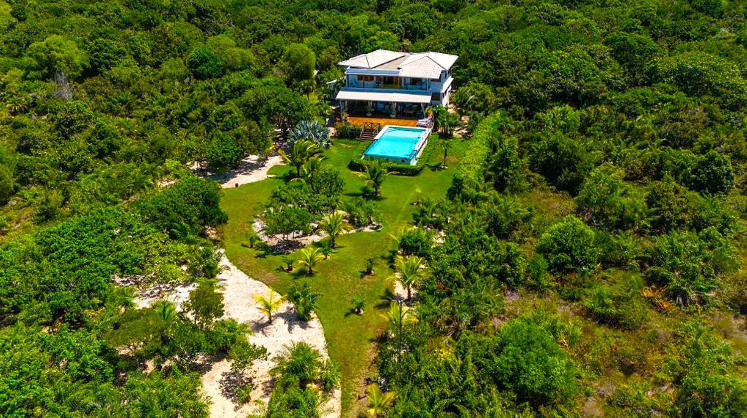 Aerial view of Casa Serenidade and its grounds