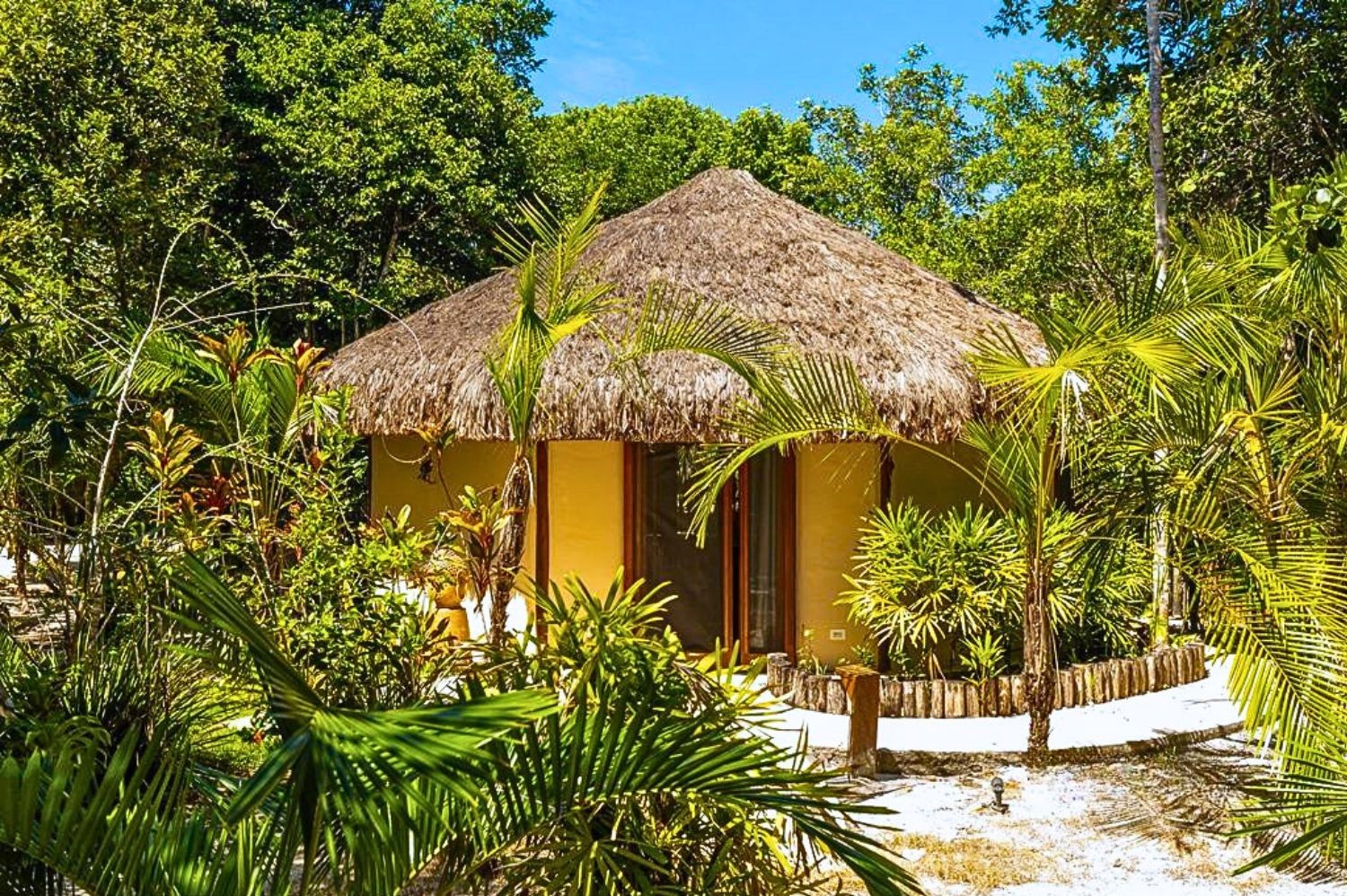 Separate guest house at Casa Serenidade