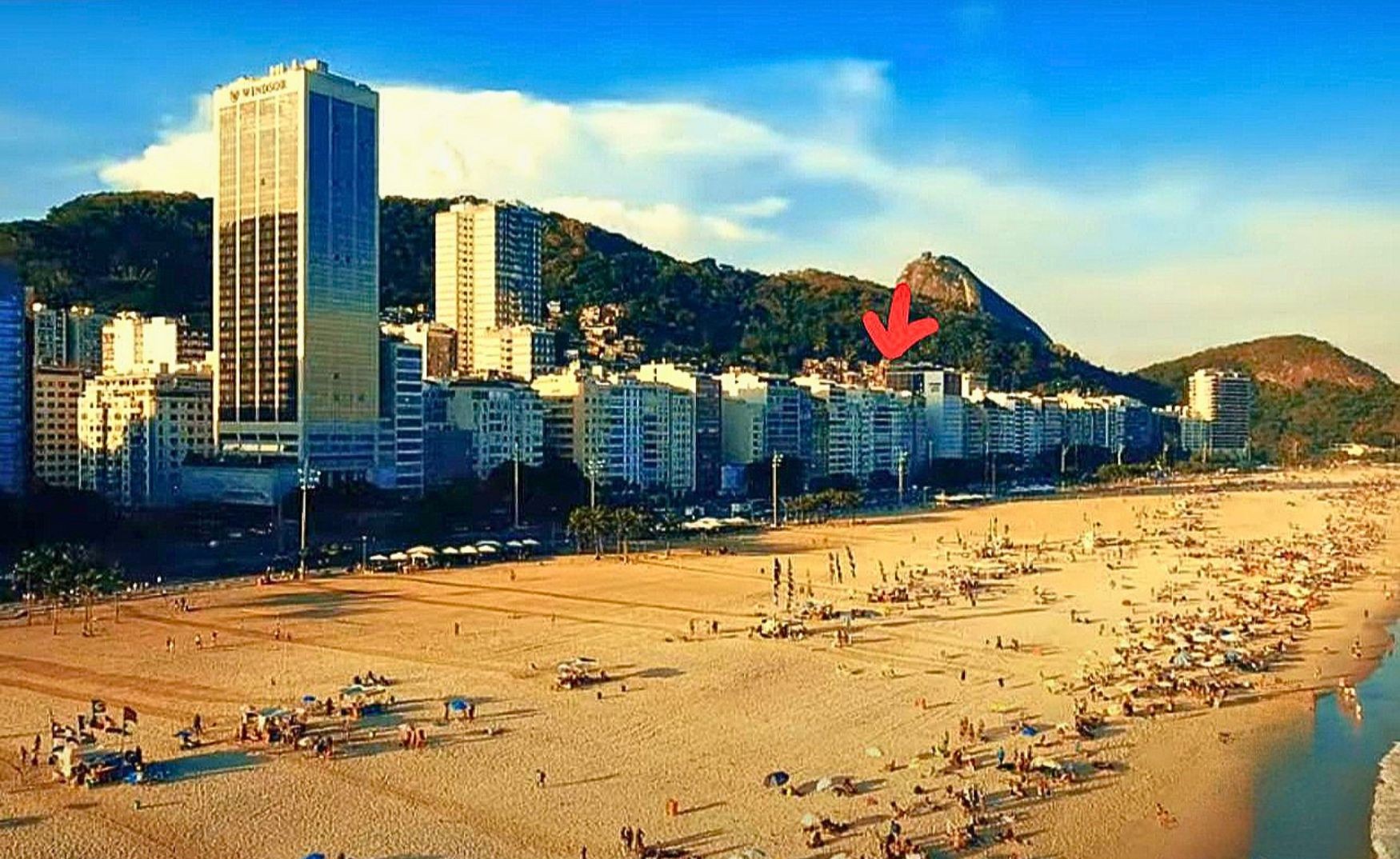 Copacabana and the location of Apartamento Leme